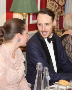 e369ef87-14a1-43d5-a4cc-9147e191e55c